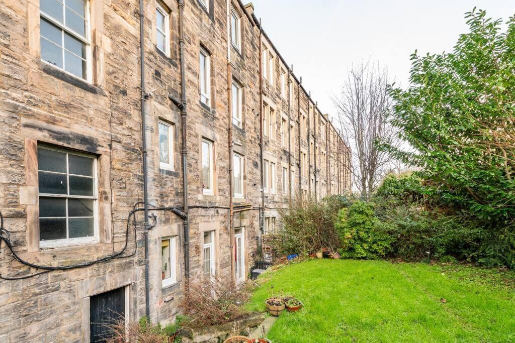 Holyrood Park: Lush & Arty 2 Double Bed Flat Apartment EDI Exterior photo