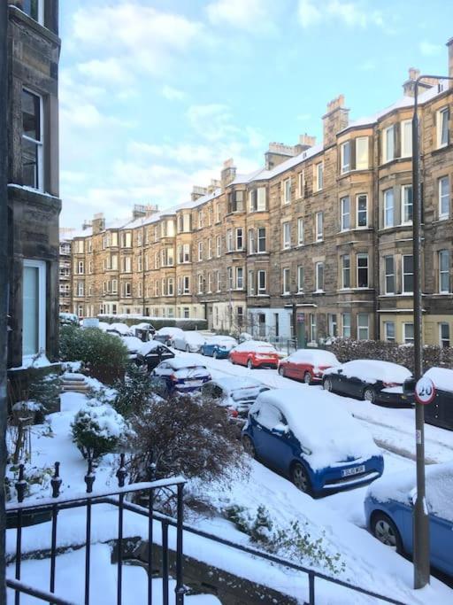 Holyrood Park: Lush & Arty 2 Double Bed Flat Apartment EDI Exterior photo