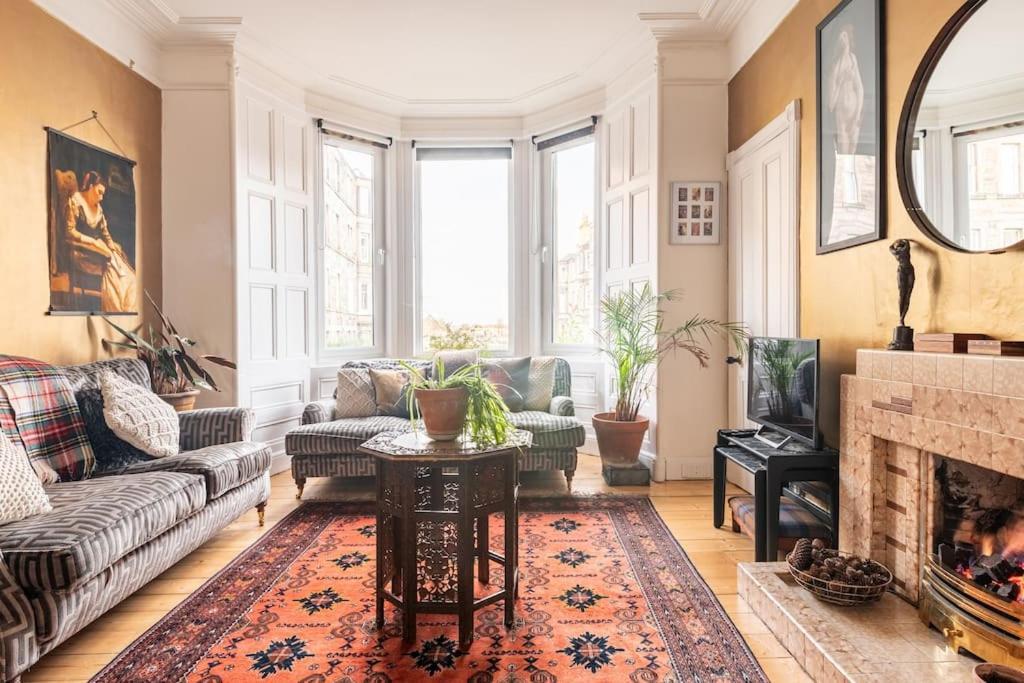 Holyrood Park: Lush & Arty 2 Double Bed Flat Apartment EDI Exterior photo
