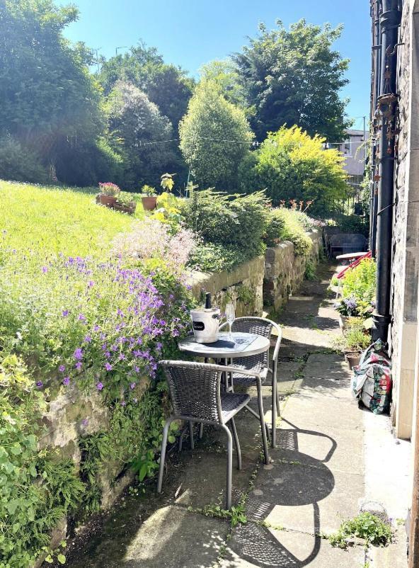 Holyrood Park: Lush & Arty 2 Double Bed Flat Apartment EDI Exterior photo